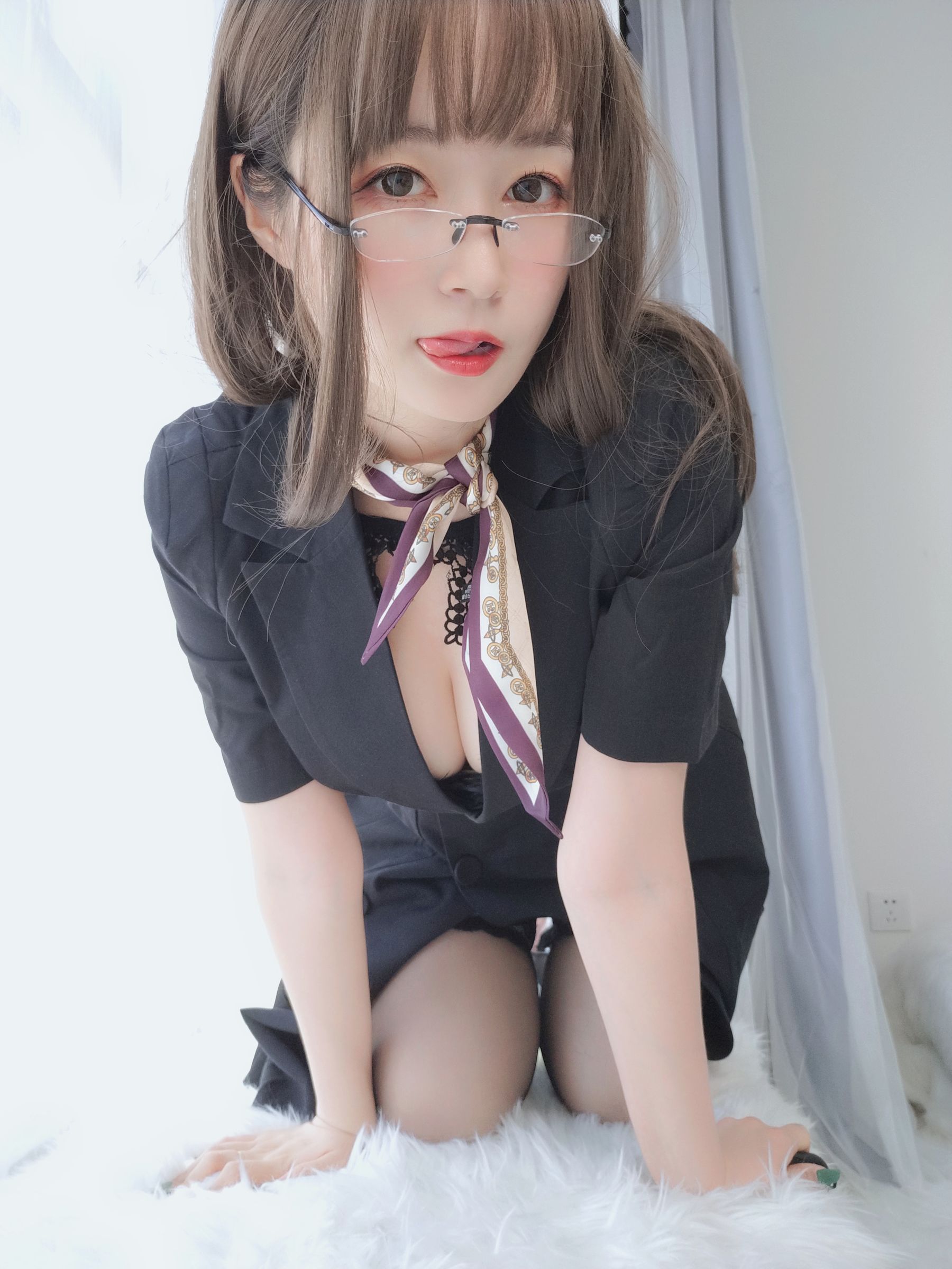 Coser小姐姐白银81–OL下的内衣写真集插图4